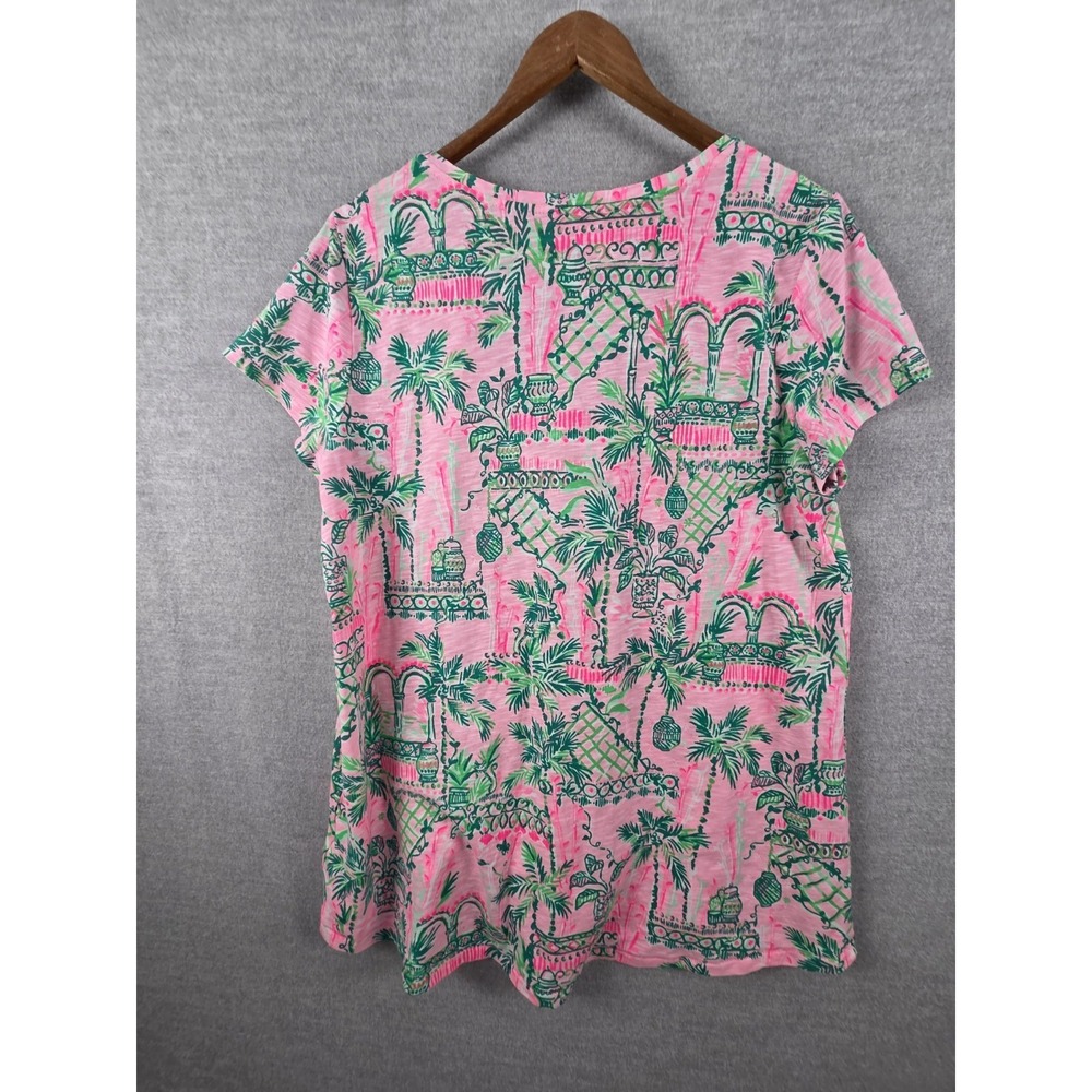 Lilly Pulitzer M Hot Pink Tropical Print V-neck T-shirt Top Resort Cruise Wear - Picture 2 of 8